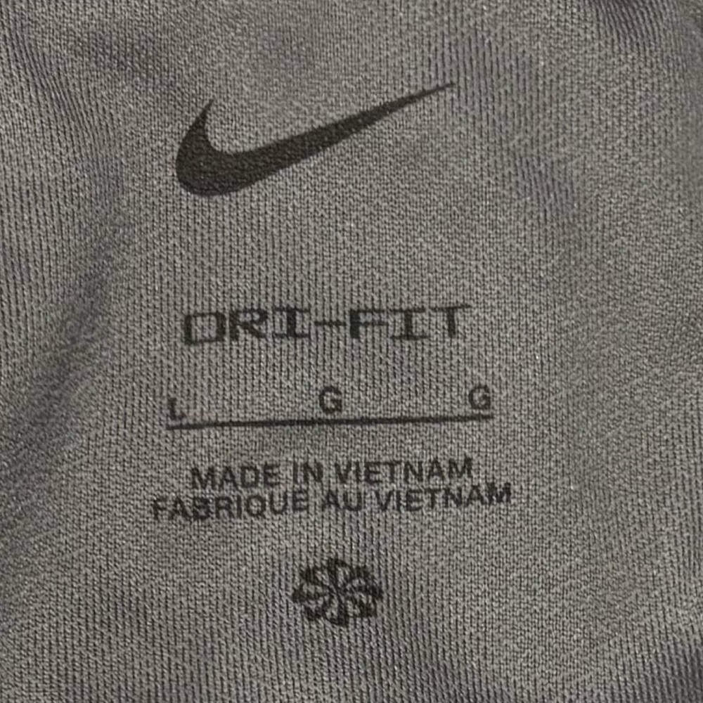Nike Dri-Fit Activewear Gray 3” Running Shorts Women Size Large - Picture 4 of 7